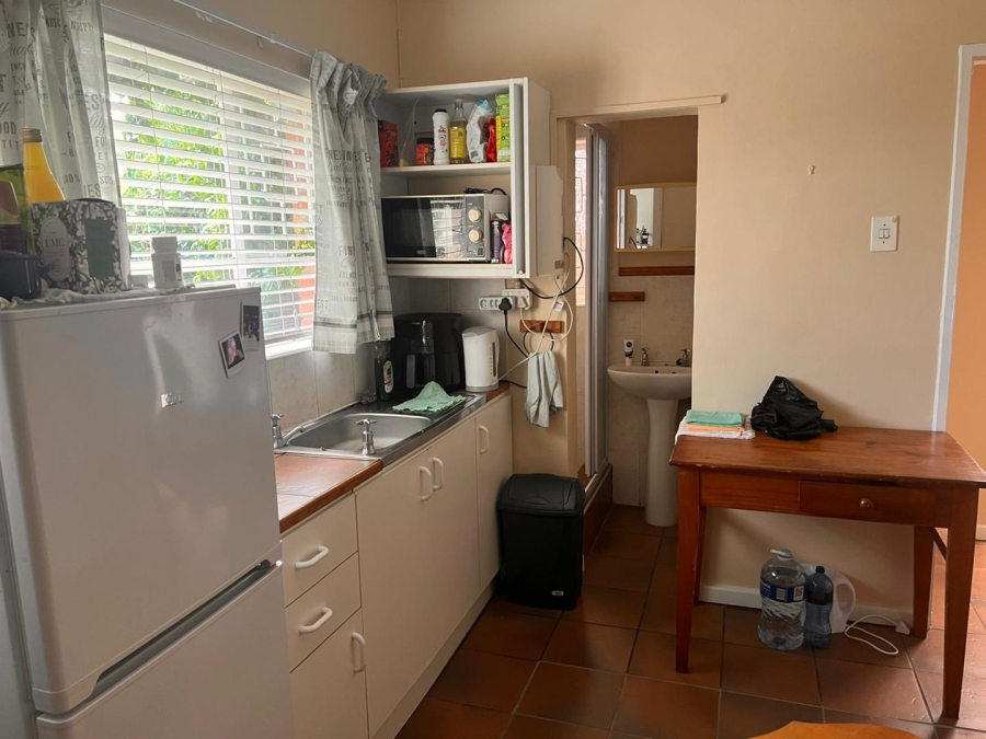 To Let 1 Bedroom Property for Rent in Summerstrand Eastern Cape